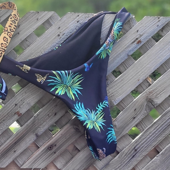 Shein Bikini - Picture 2 of 2